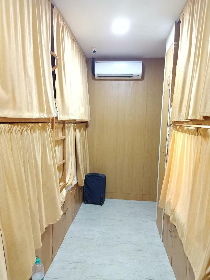 Mabrook Dormitory Mumbai Exterior foto